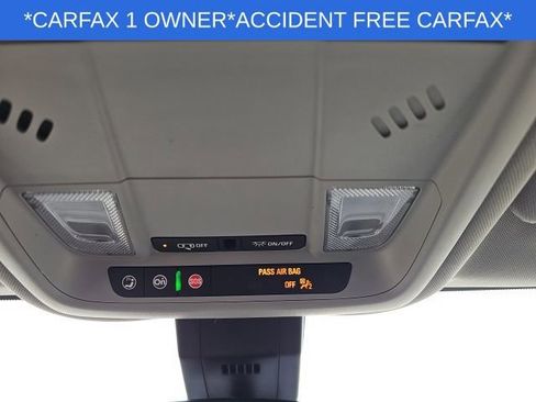 Used 2024 Chevrolet Equinox LT image 42