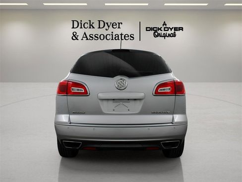 Used 2015 Buick Enclave Leather image 3