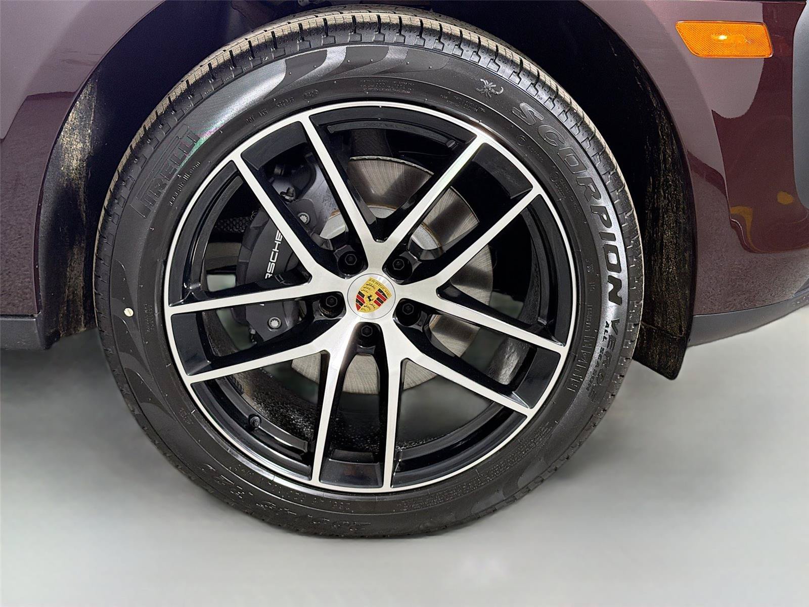 Certified 2026 Porsche Macan Turbo AWD/4WD image 14