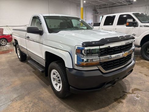 Used 2018 Chevrolet Silverado 1500 W/T w/ WT Convenience Package AWD/4WD image 3