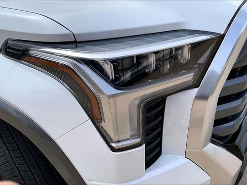 Used 2025 Toyota Tundra Limited AWD/4WD image 27