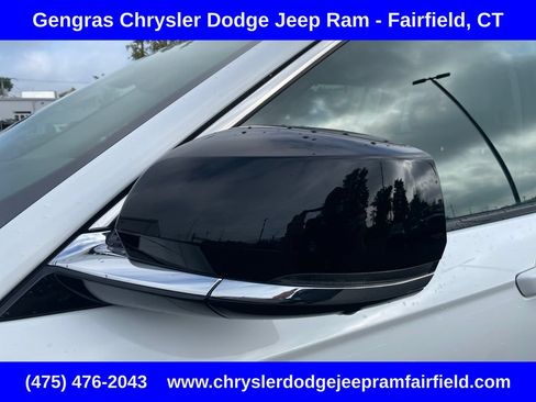 Certified 2023 Jeep Grand Cherokee Limited w/ Luxury Tech Group II AWD/4WD image 13