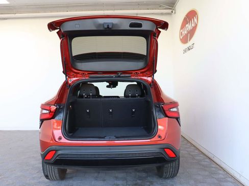 Used 2024 Chevrolet Trax RS w/ Driver Confidence Package FWD image 5