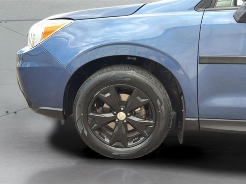 Used 2014 Subaru Forester 2.5i Premium AWD/4WD image 31
