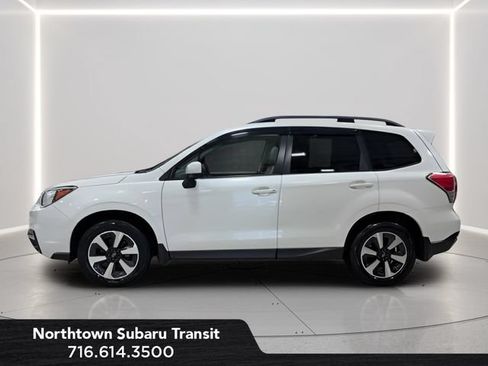 Used 2017 Subaru Forester 2.5i Premium w/ All-Weather Package AWD/4WD image 2