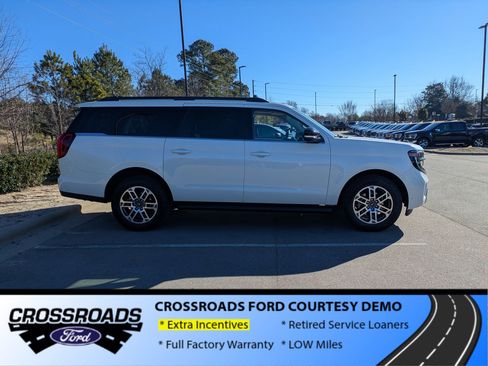 New 2025 Ford Expedition Max Active image 3
