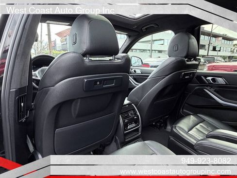 Used 2022 BMW X7 xDrive40i w/ M Sport Package AWD/4WD image 10