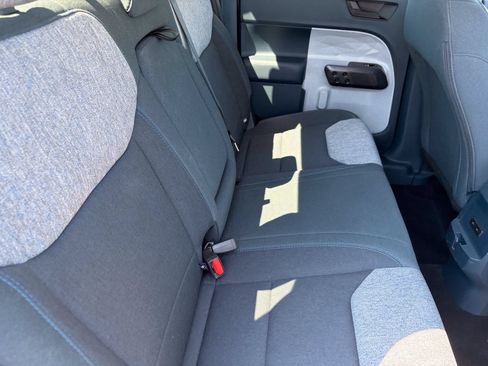 Certified 2025 Ford Maverick XLT FWD image 13