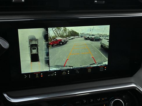 Used 2025 GMC Sierra 2500 Denali Ultimate image 14