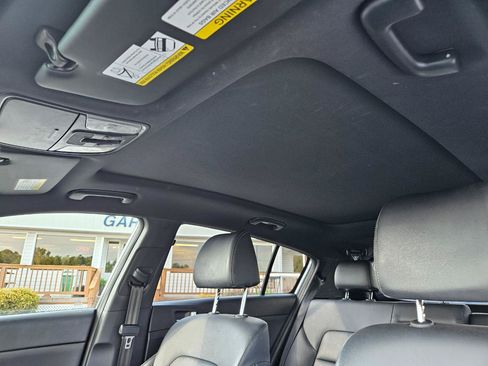 Used 2020 Kia Sportage S w/ S FWD Sunroof Package image 17