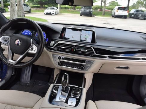 Used 2017 BMW ALPINA B7 xDrive AWD/4WD image 55