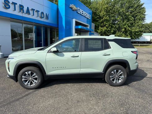 New 2026 Chevrolet Equinox LT w/ Convenience Package II image 10