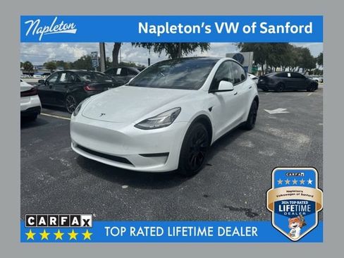 Used 2021 Tesla Model Y Long Range AWD/4WD image 1