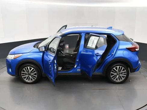 Used 2024 Nissan Kicks SV image 7