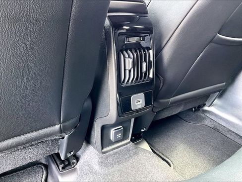 Used 2026 Jeep Compass Limited image 27