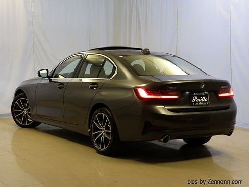 Used 2019 BMW 330i xDrive Sedan w/ Convenience Package AWD/4WD image 9
