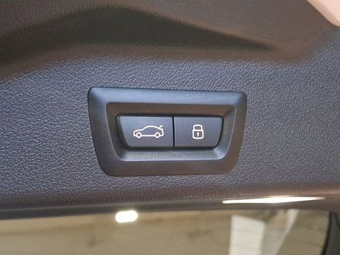 Used 2024 BMW X5 xDrive40i AWD/4WD image 27