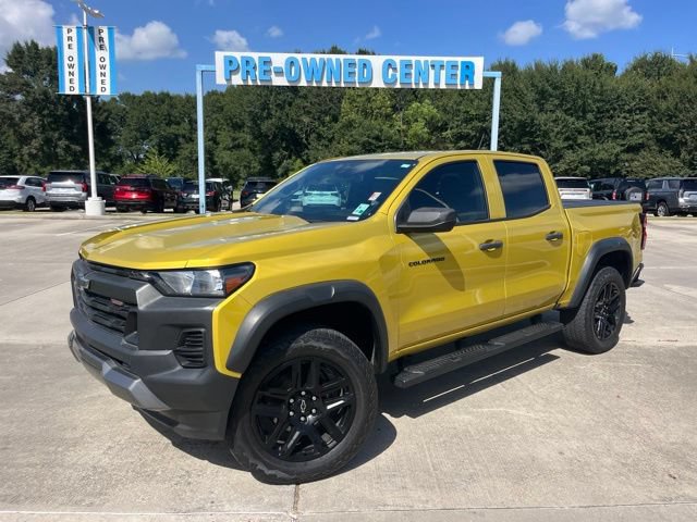 Used 2023 Chevrolet Colorado Trail Boss w/ Advanced Trailering Package AWD/4WD image 2