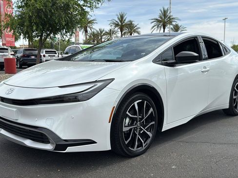Used 2025 Toyota Prius Plug-In Hybrid w/ Limited Premium Package image 3