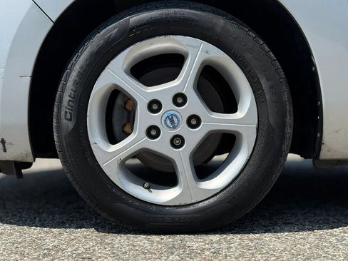 Used 2012 Nissan Leaf SL w/ Recycling/Organizational Pkg FWD image 30