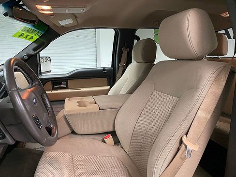 Used 2013 Ford F150 XLT w/ XLT Chrome Pkg image 8