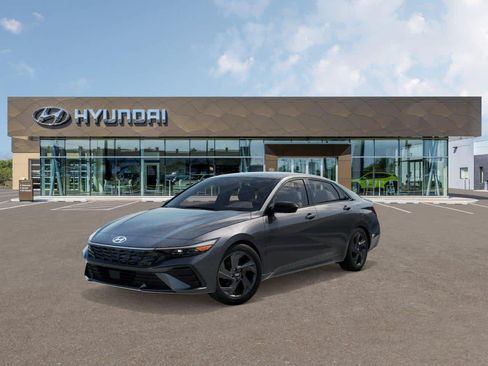 Used 2026 Hyundai Elantra Sport FWD image 1