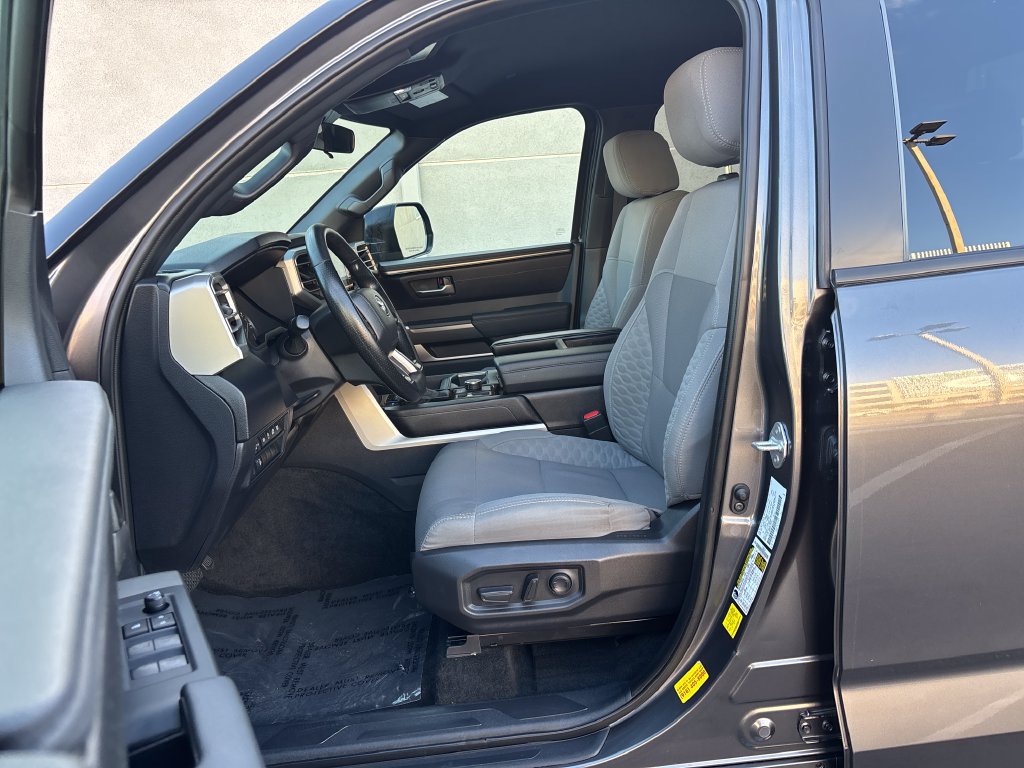Used 2025 Toyota Tundra SR5 AWD/4WD image 9