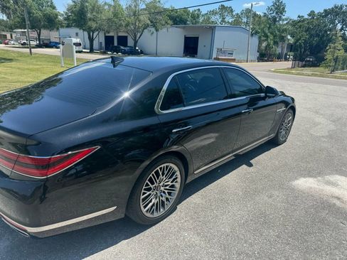 Used 2022 Genesis G90 3.3T Premium RWD image 6
