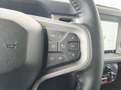 Used 2025 Ford Bronco Outer Banks image 19