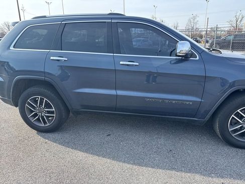 Used 2020 Jeep Grand Cherokee Limited image 2