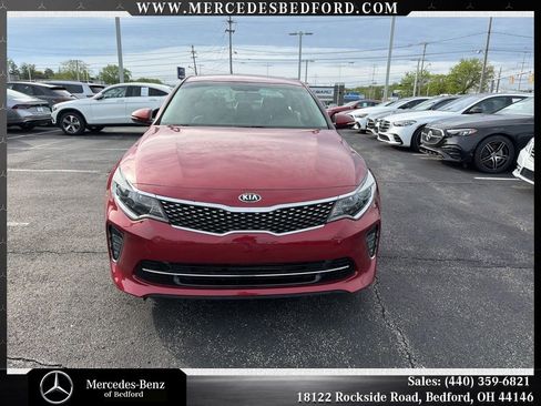 Used 2018 Kia Optima S FWD image 3