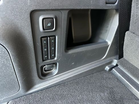 Certified 2025 Ford Expedition Platinum AWD/4WD image 32