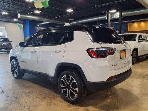 Used 2022 Jeep Compass Limited image 6