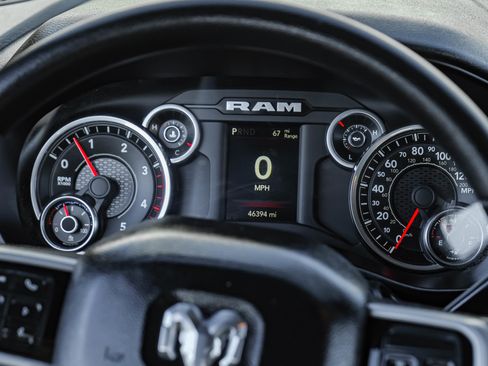 Used 2022 RAM 2500 Big Horn w/ Cold Weather Group image 16