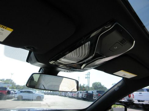 Used 2020 BMW 745e xDrive AWD/4WD image 31