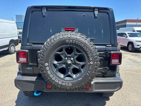 Used 2023 Jeep Wrangler Unlimited w/ Sun & Screen Package AWD/4WD image 6