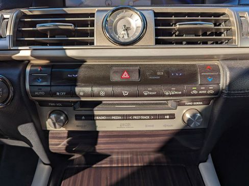 Used 2013 Lexus LS 460 AWD w/ Comfort Pkg image 22