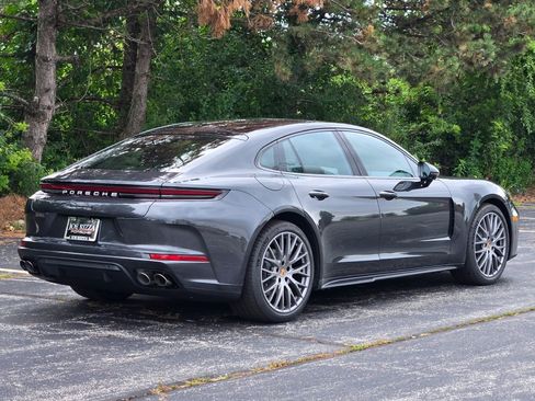 New 2025 Porsche Panamera 4 image 7