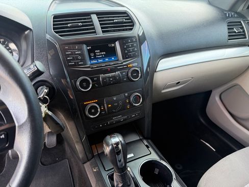 Used 2018 Ford Explorer FWD image 11