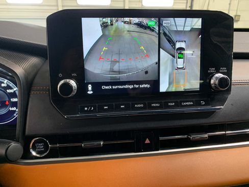 Used 2024 Mitsubishi Outlander SEL image 5