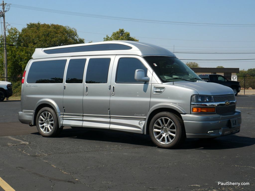 Used 2021 Chevrolet Express 2500 LS w/ Enhanced Convenience Package RWD image 20