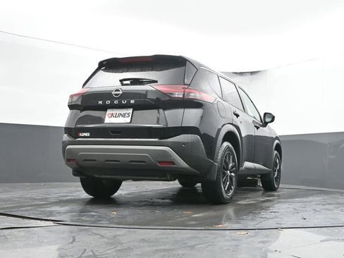 Used 2023 Nissan Rogue S image 44