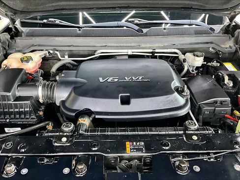 Used 2018 Chevrolet Colorado ZR2 AWD/4WD image 29