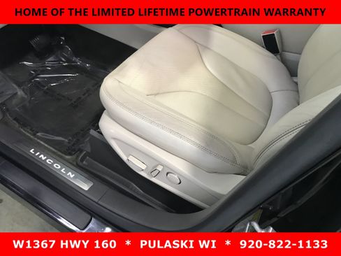 Used 2016 Lincoln MKX Reserve w/ Driver Assistance Package AWD/4WD image 12