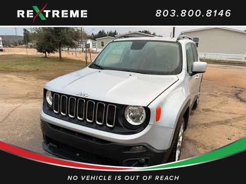 Used 2018 Jeep Renegade Latitude image 2