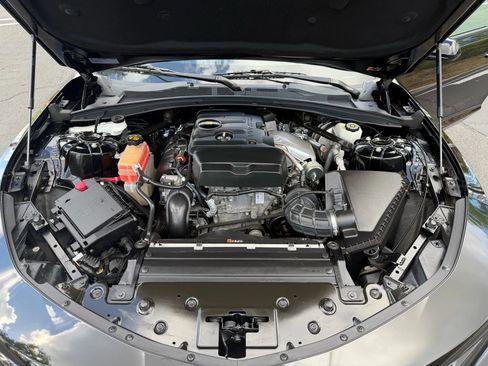 Used 2018 Chevrolet Camaro LT image 28