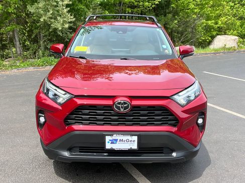 Used 2023 Toyota RAV4 XLE Premium AWD/4WD image 8