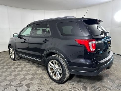 Used 2019 Ford Explorer XLT w/ Equipment Group 202A image 5