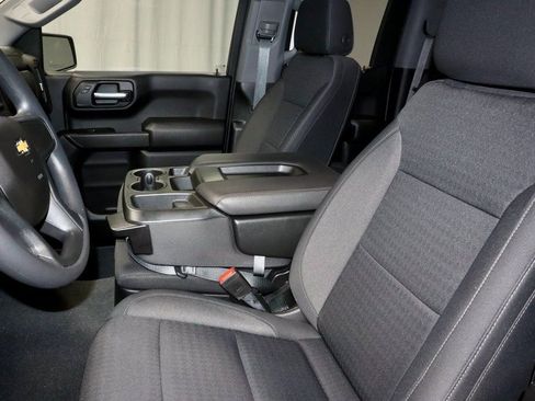Used 2022 Chevrolet Silverado 1500 Custom image 23