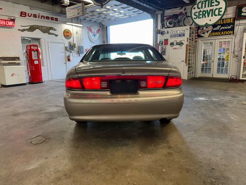 Used 2000 Buick Century Custom w/ 2000 Special Edition Pkg image 4